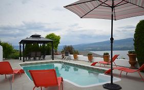 Bella Luna Bed And Breakfast